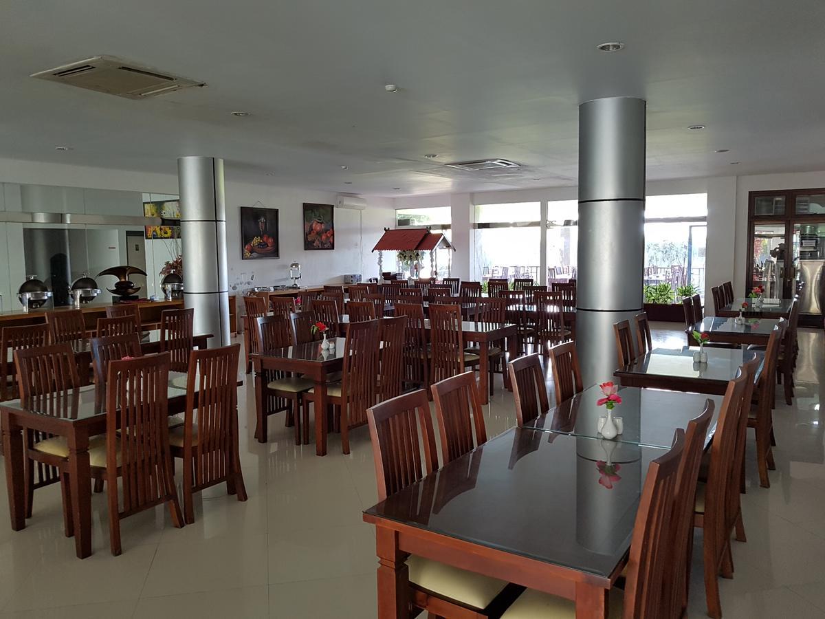 Grand Royal Taliwang Hotel ภายนอก รูปภาพ