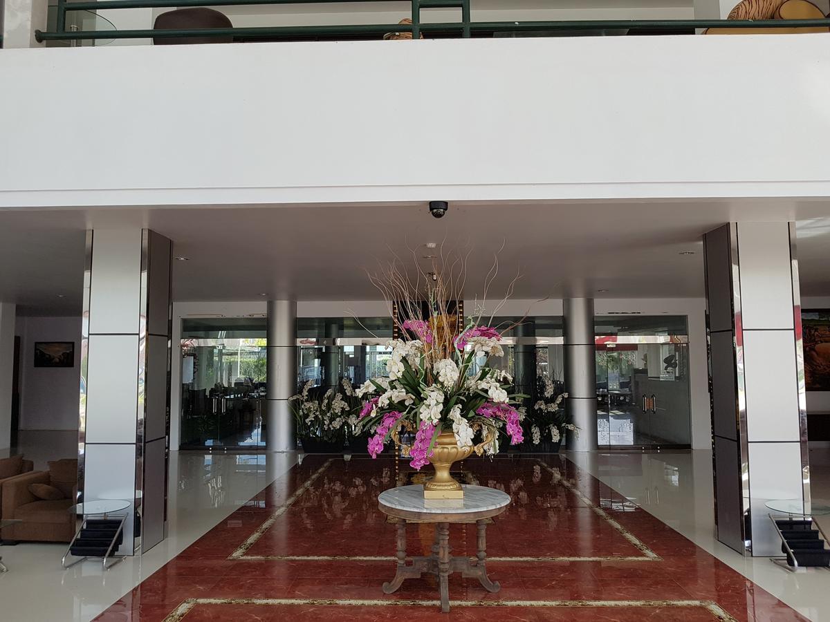 Grand Royal Taliwang Hotel ภายนอก รูปภาพ