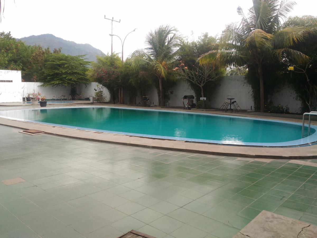 Grand Royal Taliwang Hotel ภายนอก รูปภาพ