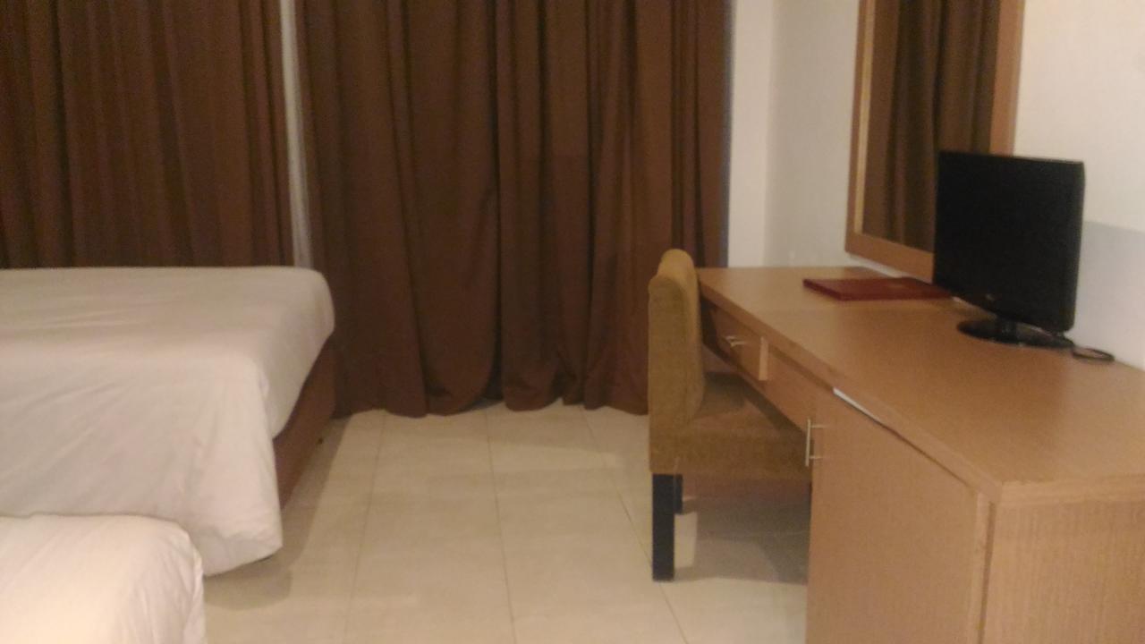 Grand Royal Taliwang Hotel ห้อง รูปภาพ