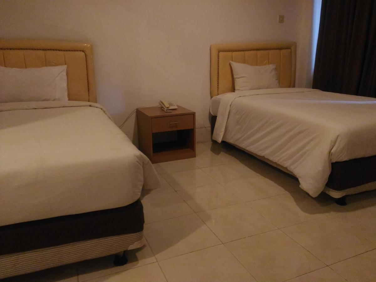 Grand Royal Taliwang Hotel ห้อง รูปภาพ