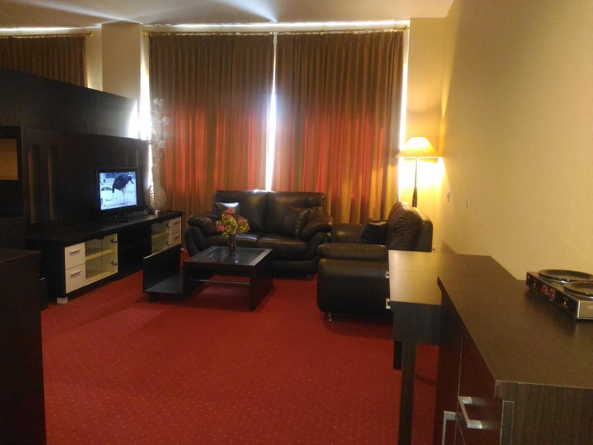 Grand Royal Taliwang Hotel ห้อง รูปภาพ