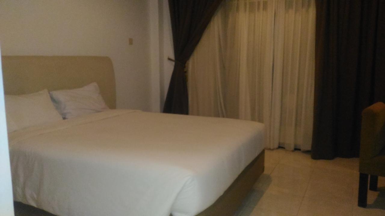 Grand Royal Taliwang Hotel ห้อง รูปภาพ